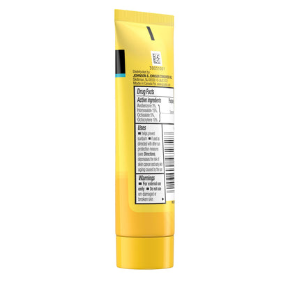 Neutrogena Beach Defense Sunscreen Lotion SPF 70 Broad Spectrum UVA UVB Protection Lightweight Water Resistant up to 80 Minutes Beach-Strength Sun Protection for Whole Family, 6.7 fl oz